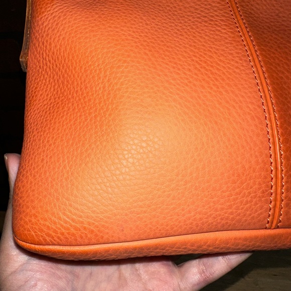 Ecco Vibrant Orange Leather Shoulder Bag - Picture 6 of 11